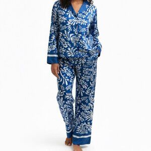 Blue and White Pajama Set, Women’s Size Medium (8–10) Sleepwear, Colorful Pajama